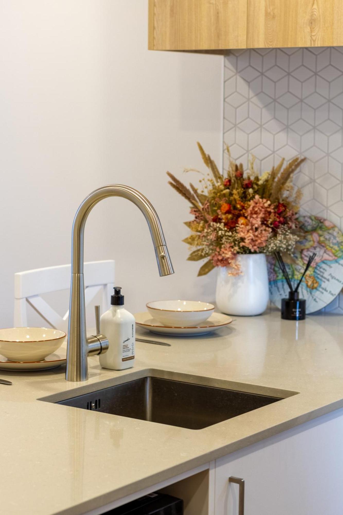 Modern 2 Bed 2 Bath Opposite Hagley Park Apartment Christchurch Luaran gambar