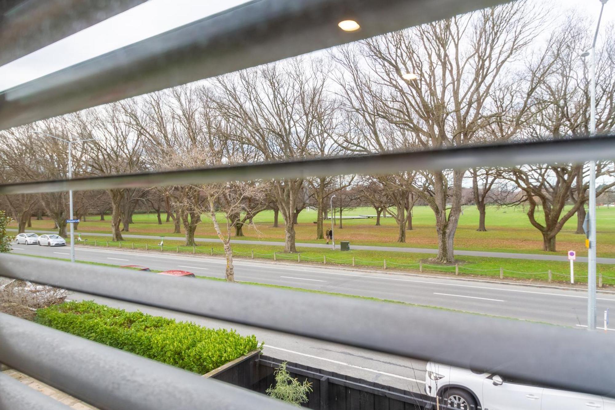 Modern 2 Bed 2 Bath Opposite Hagley Park Apartment Christchurch Luaran gambar